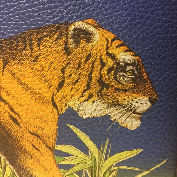Gucci Tiger Handbag - Picture 3 of 8